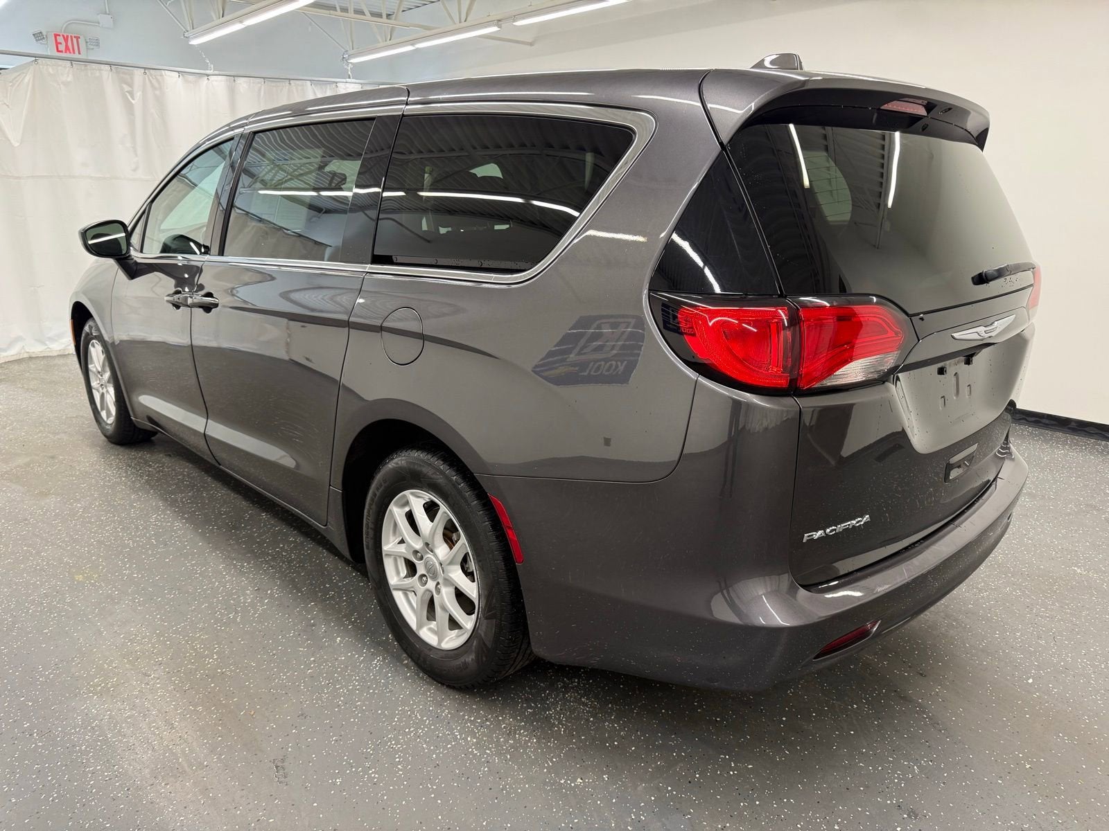 2017 Chrysler Pacifica Touring