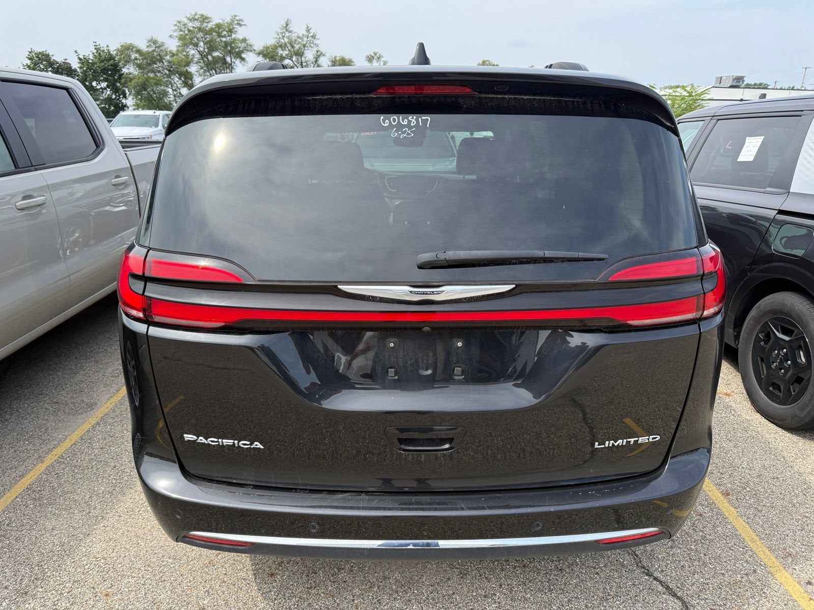 2023 Chrysler Pacifica Limited