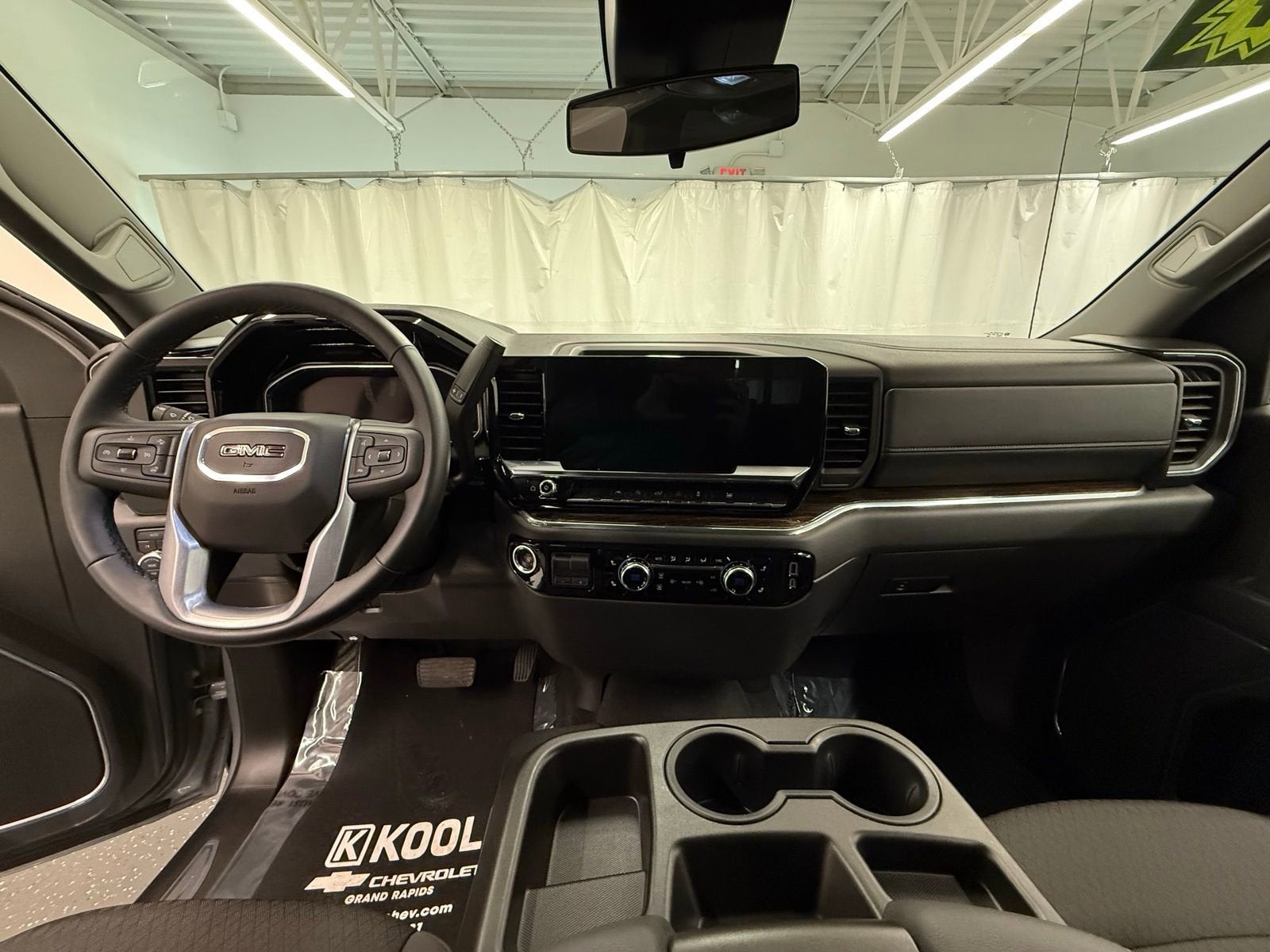 2024 GMC Sierra 1500 SLE