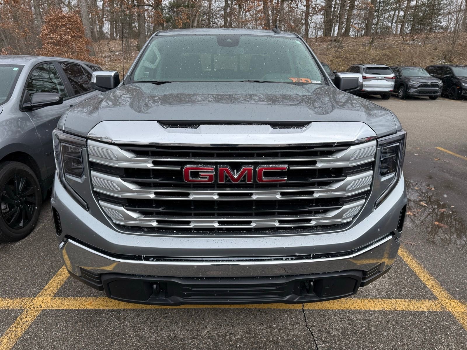 2024 GMC Sierra 1500 SLE