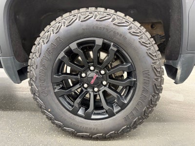2023 GMC Sierra 1500 AT4X