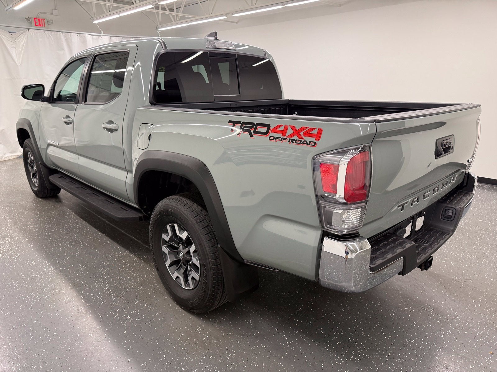 2022 Toyota Tacoma 4WD SR