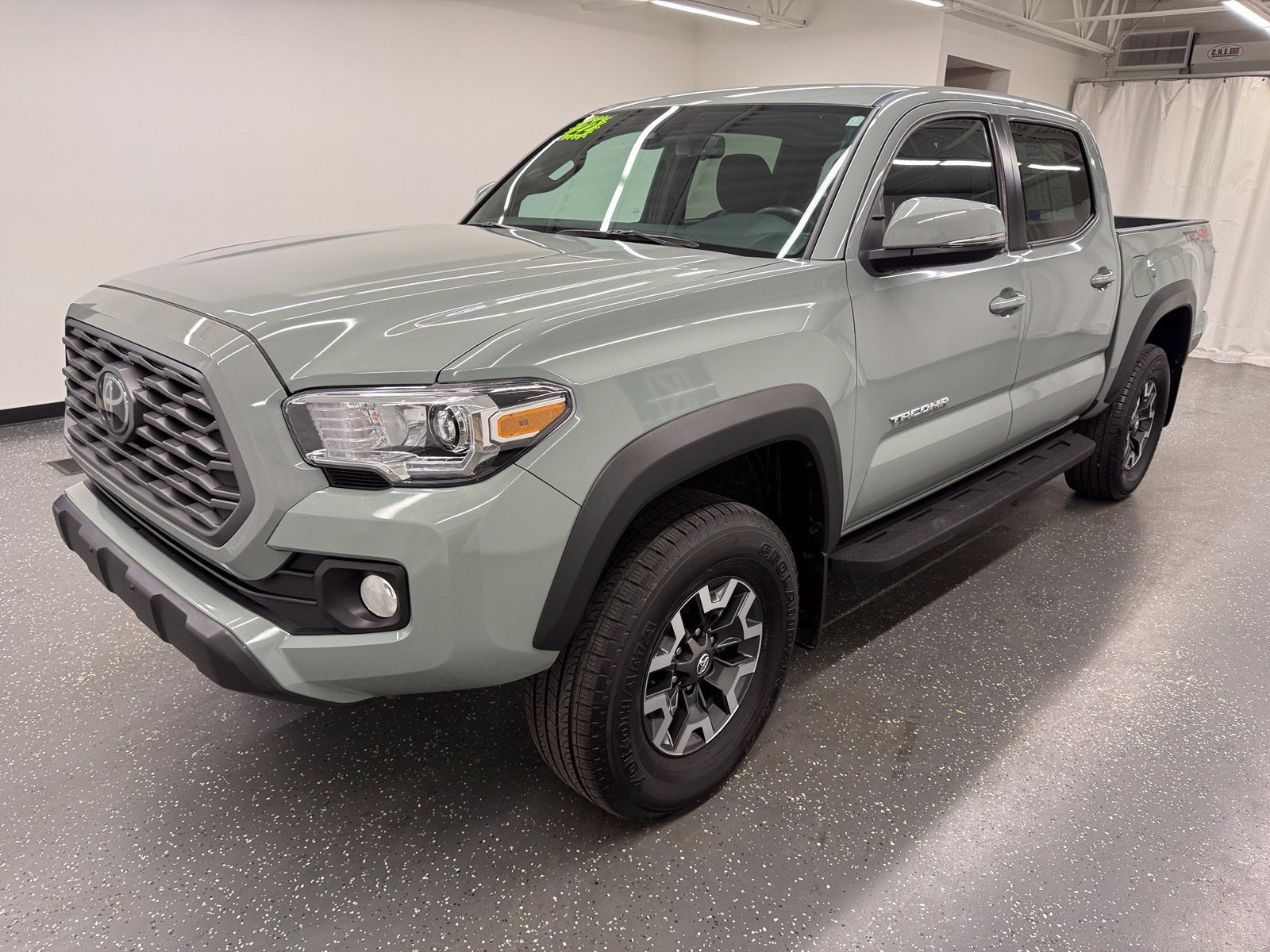 2022 Toyota Tacoma 4WD SR