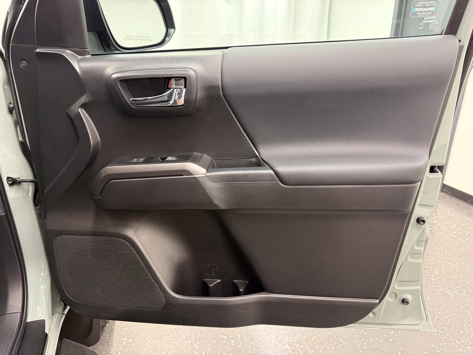 2022 Toyota Tacoma 4WD SR
