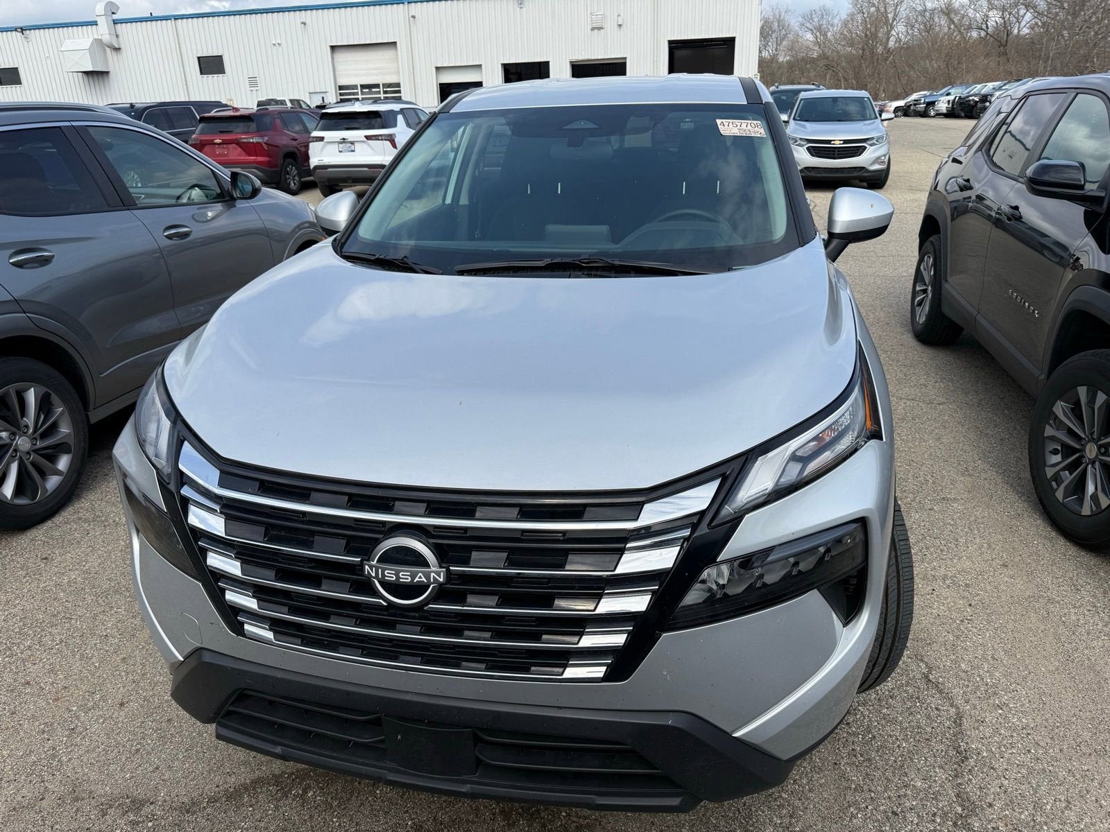 2025 Nissan Rogue SV