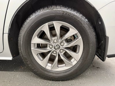 2024 Toyota Sienna LE