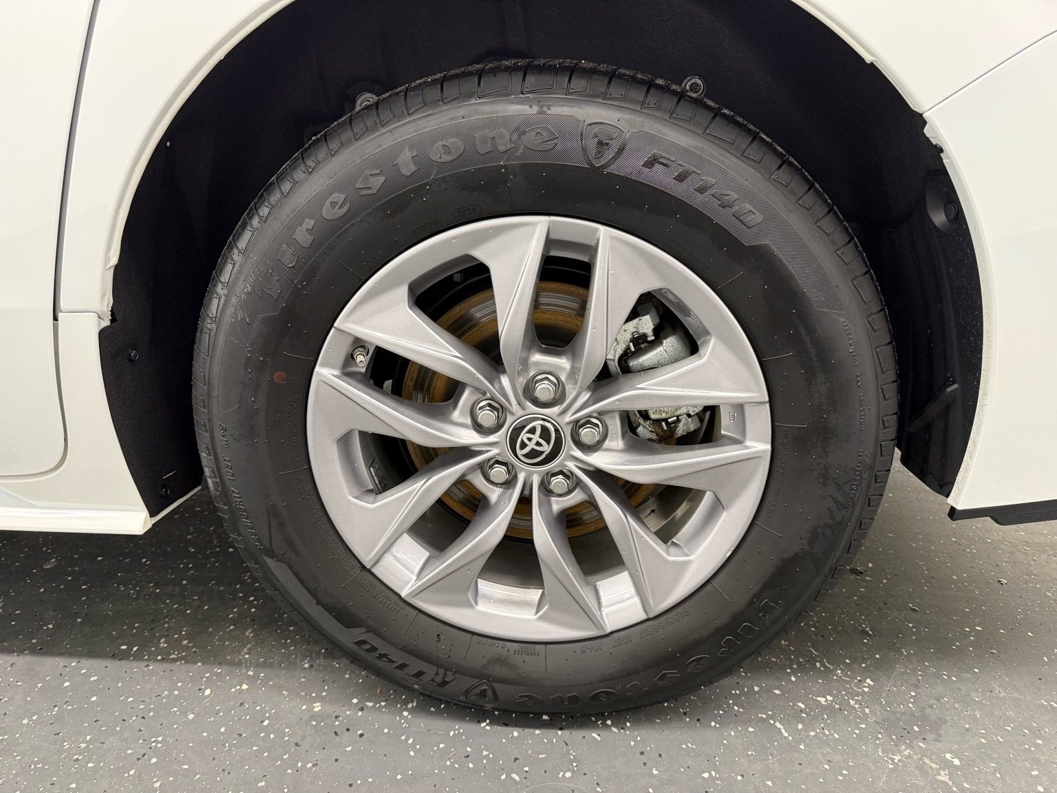 2025 Toyota Sienna LE