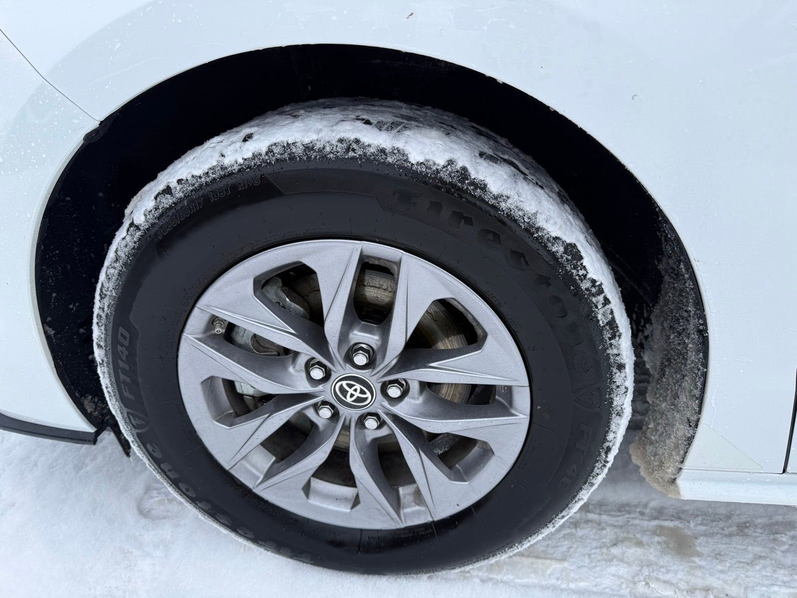 2025 Toyota Sienna LE