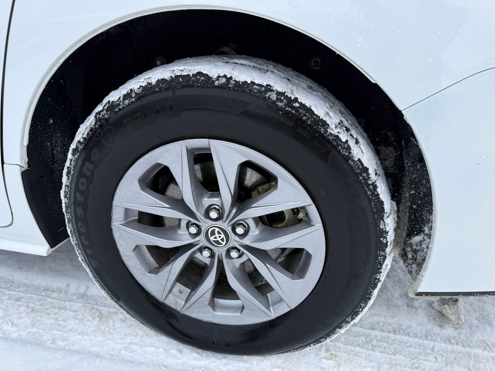 2025 Toyota Sienna LE