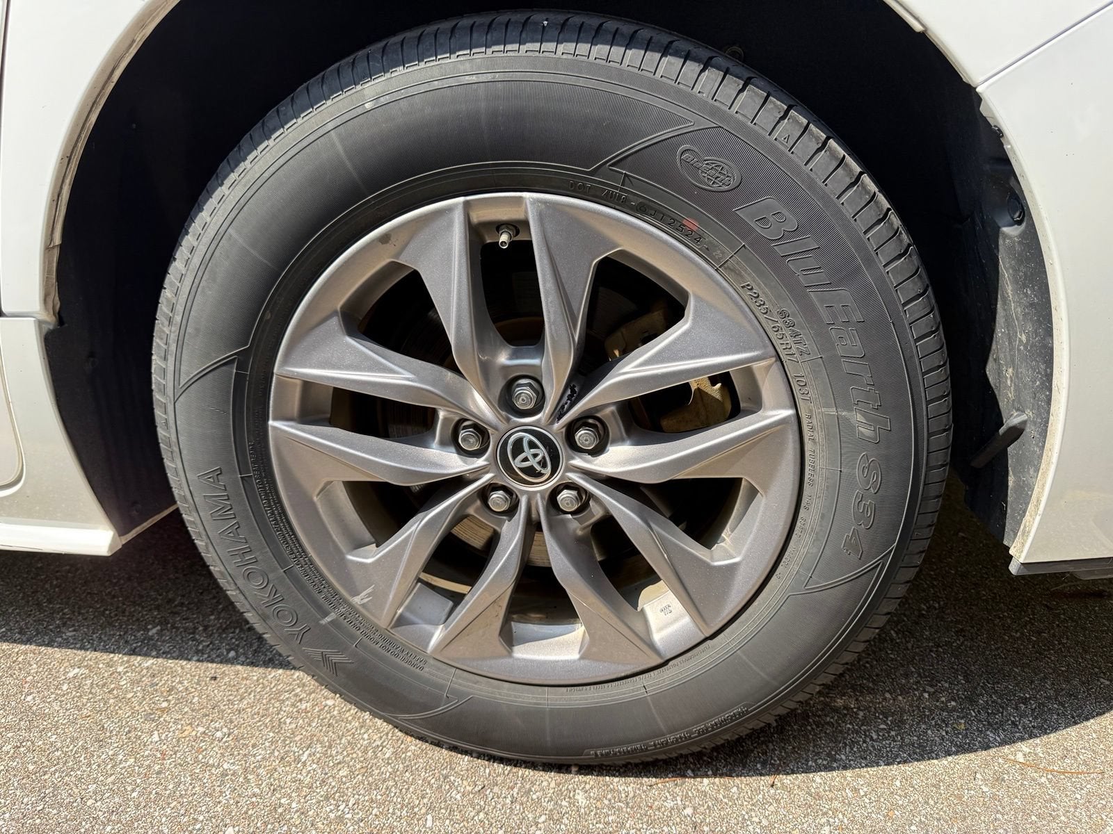 2025 Toyota Sienna LE
