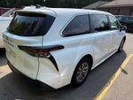 2025 Toyota Sienna LE