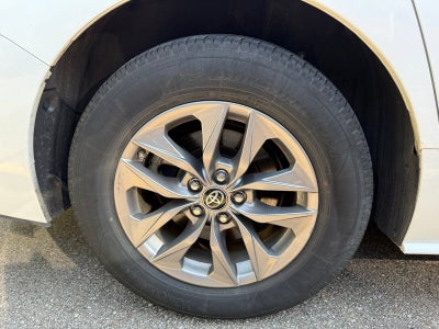 2025 Toyota Sienna LE