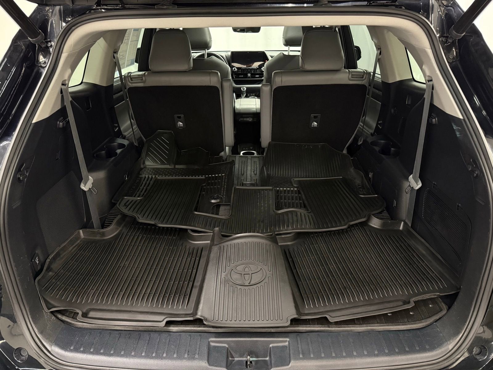 2022 Toyota Highlander Hybrid Limited