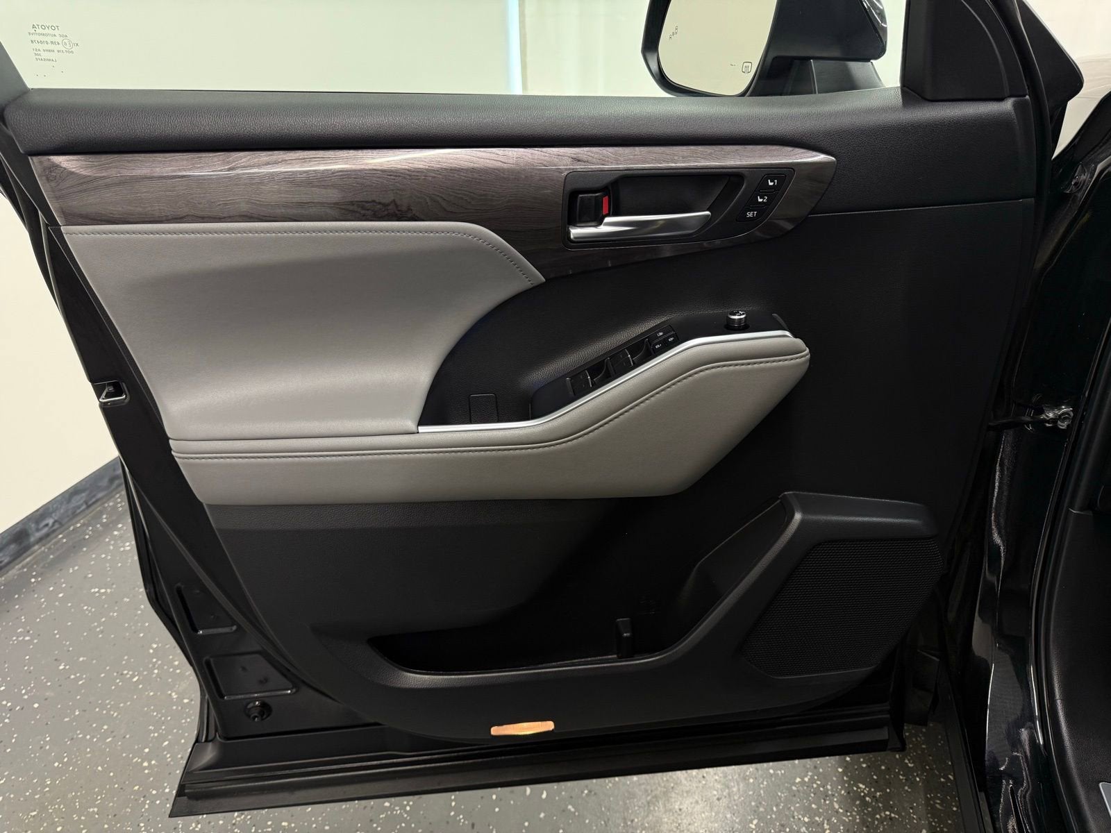 2022 Toyota Highlander Hybrid Limited