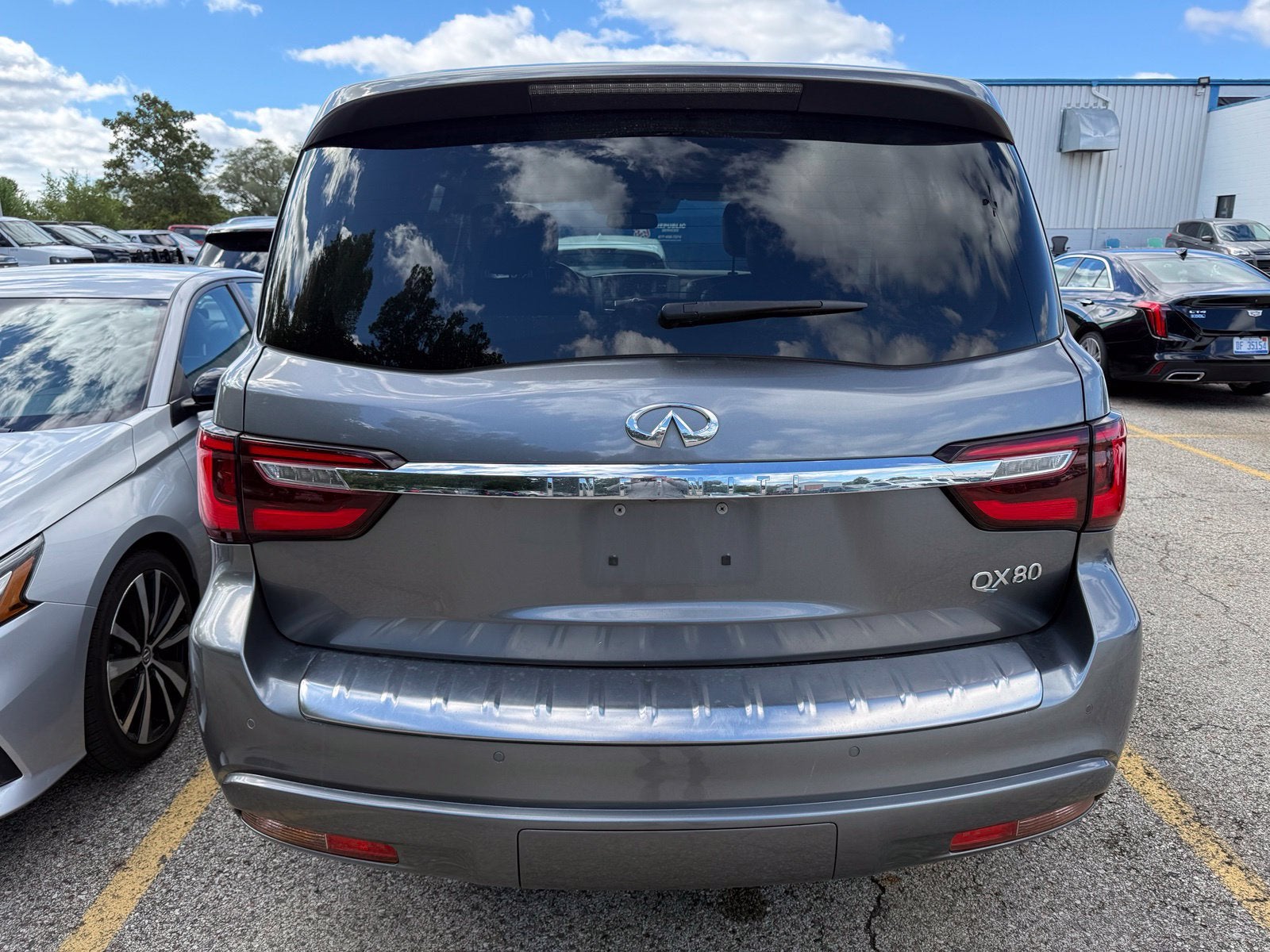 2019 INFINITI QX80 LUXE