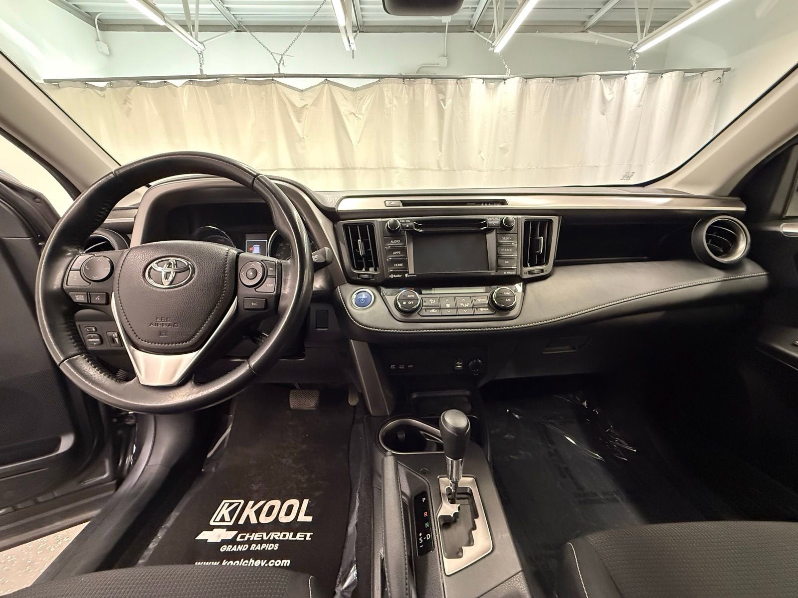2018 Toyota RAV4 Hybrid LE Plus