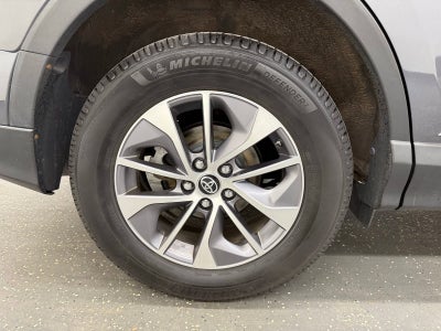 2018 Toyota RAV4 Hybrid LE Plus