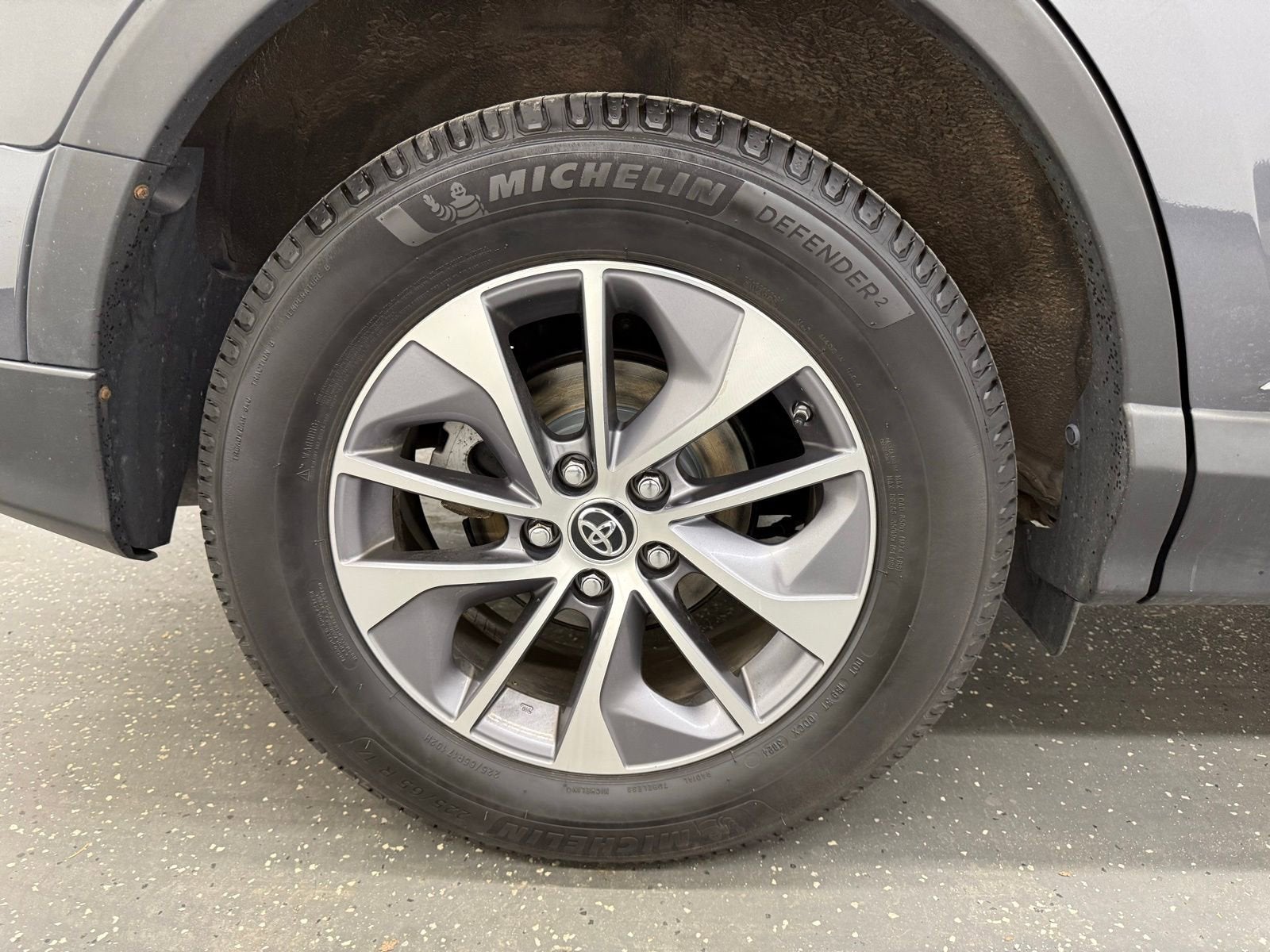 2018 Toyota RAV4 Hybrid LE Plus