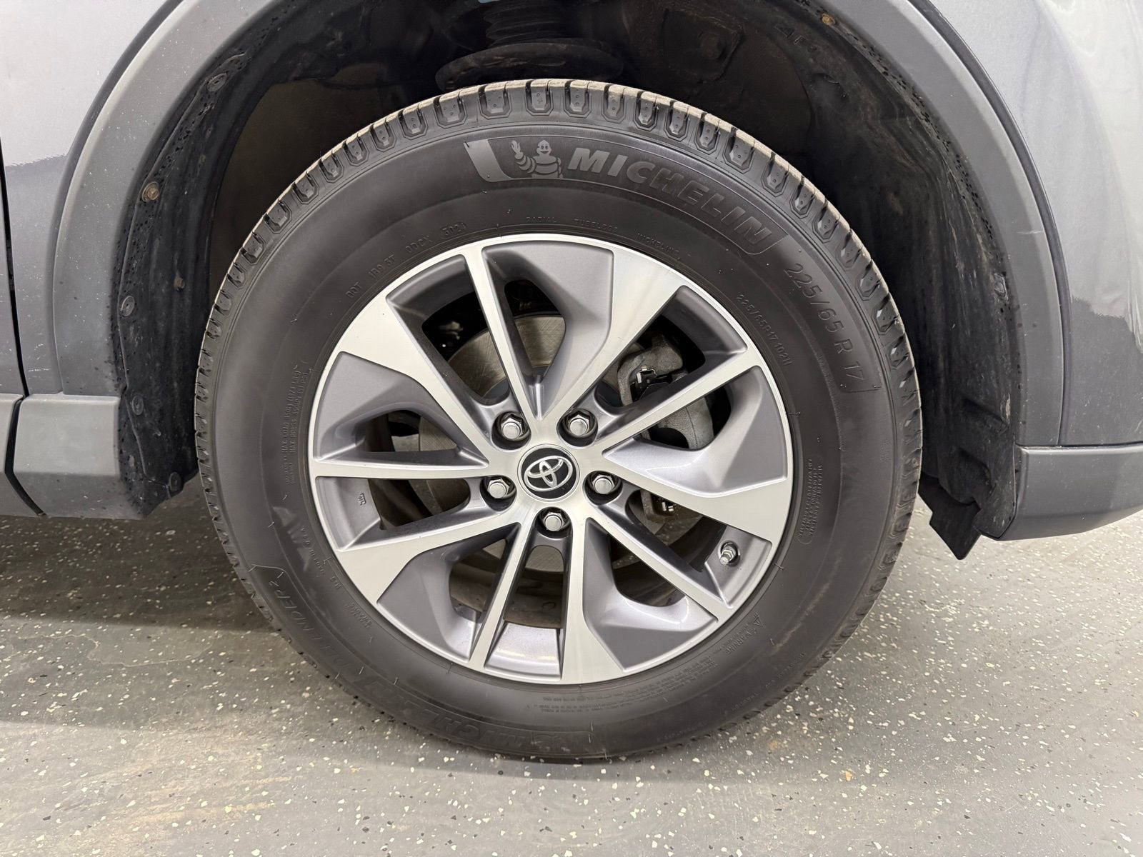 2018 Toyota RAV4 Hybrid LE Plus