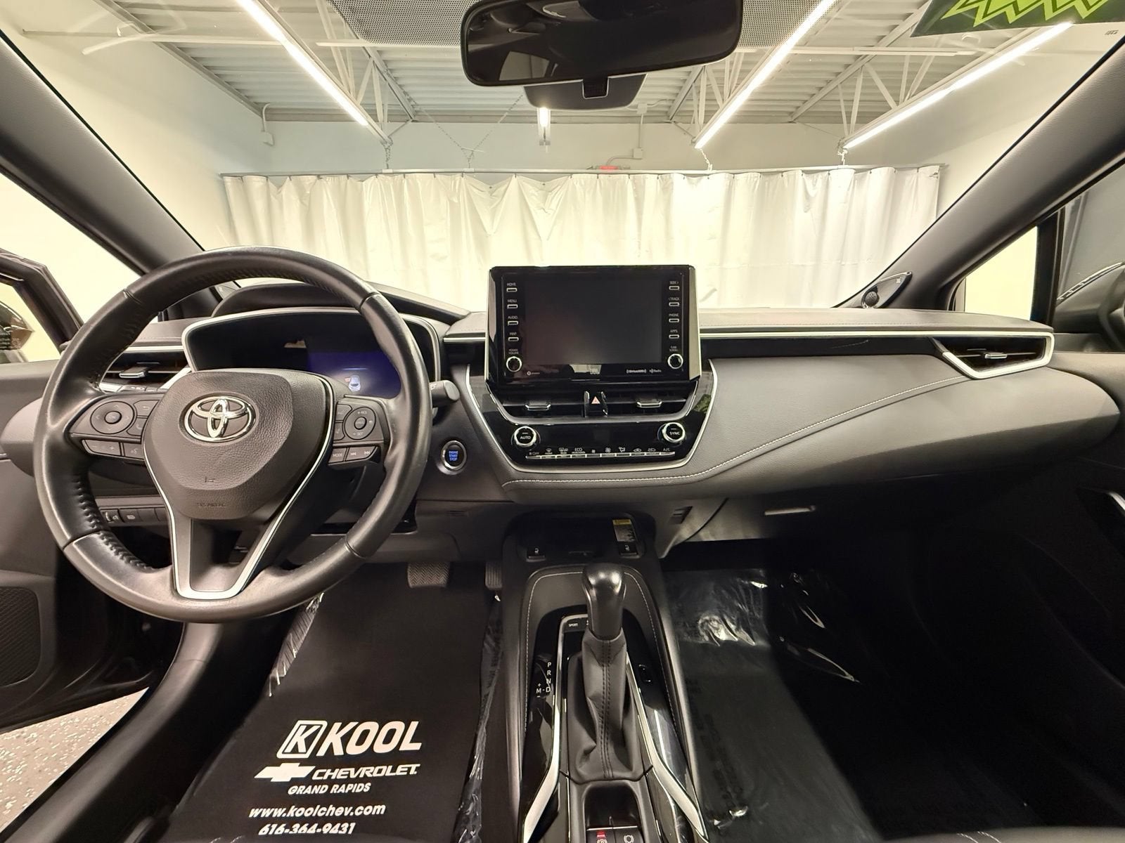 2022 Toyota Corolla Hatchback XSE