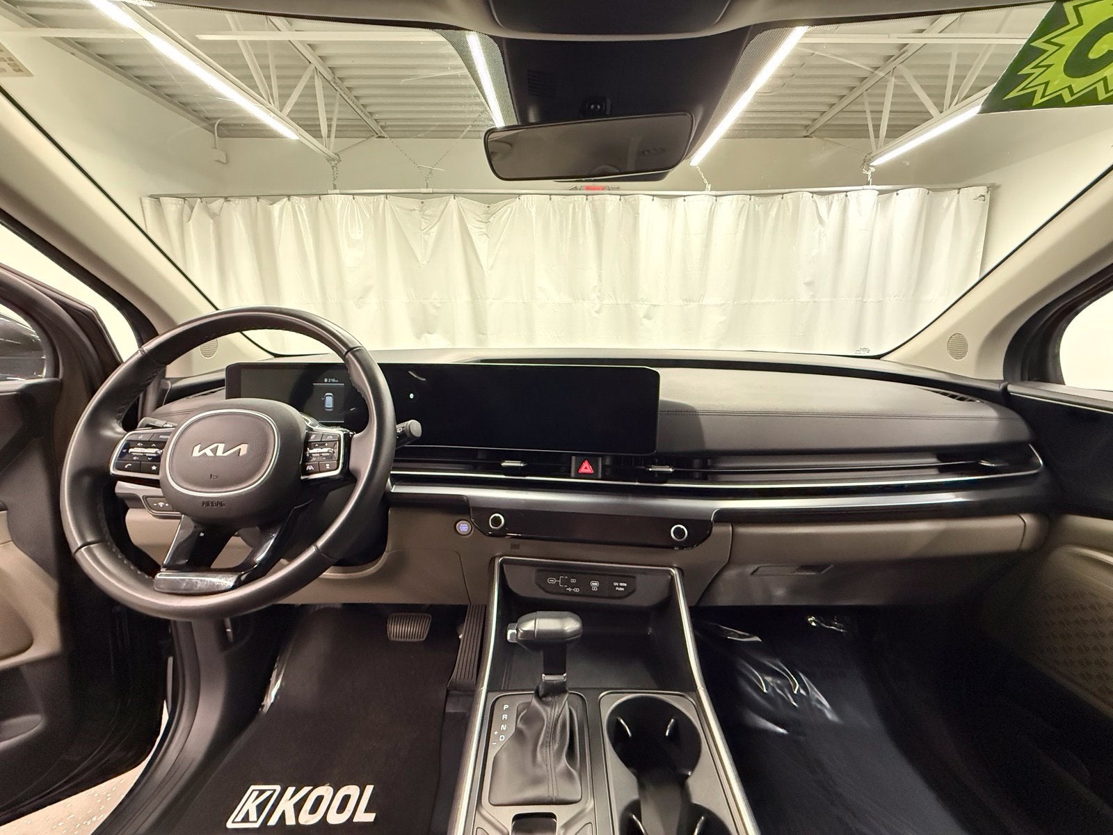 2025 Kia Carnival LXS