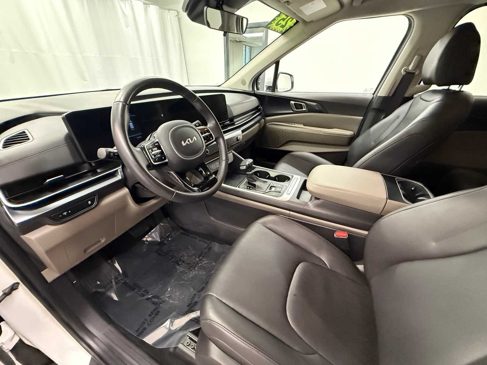 2025 Kia Carnival LXS