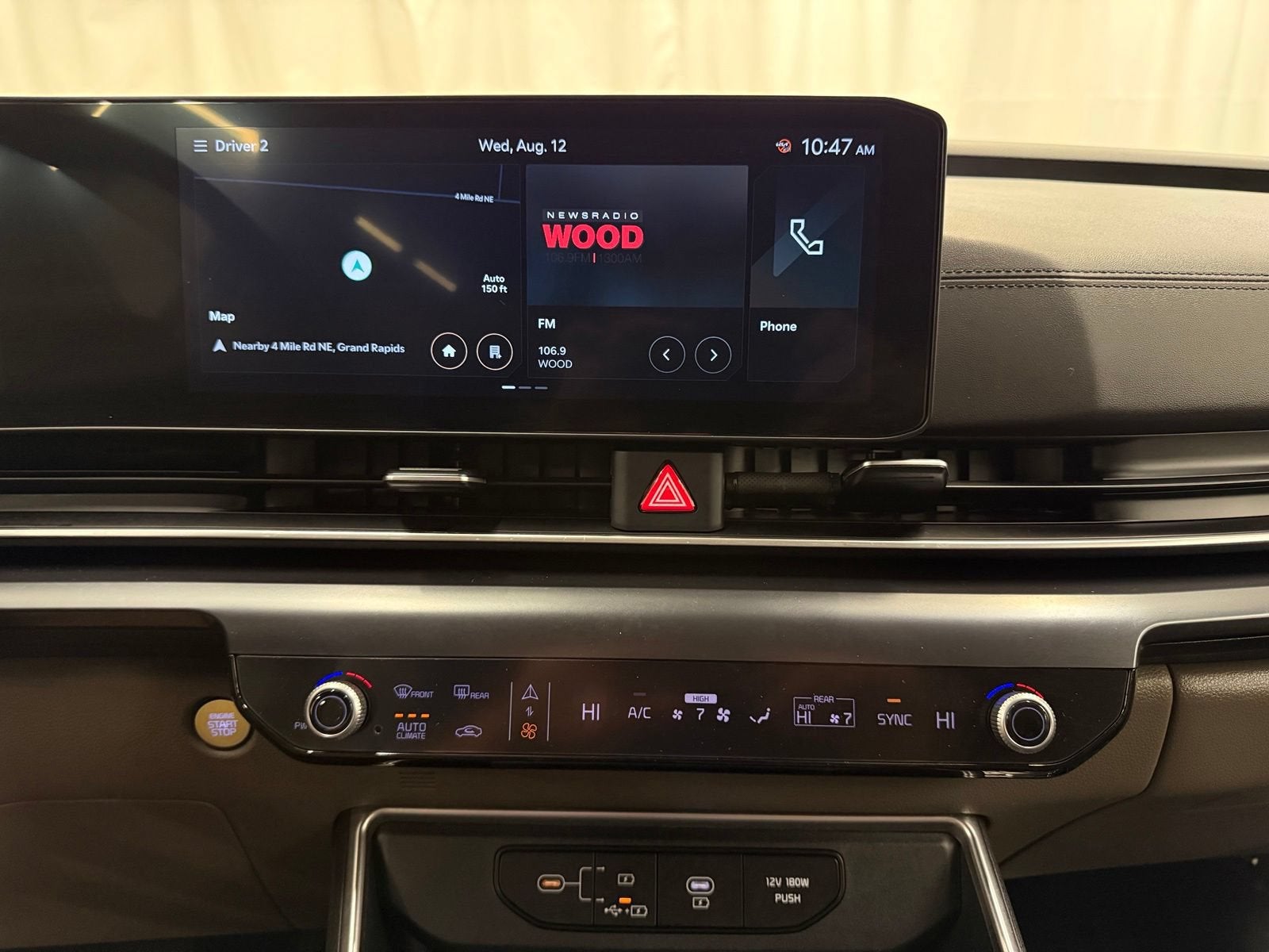 2025 Kia Carnival LXS