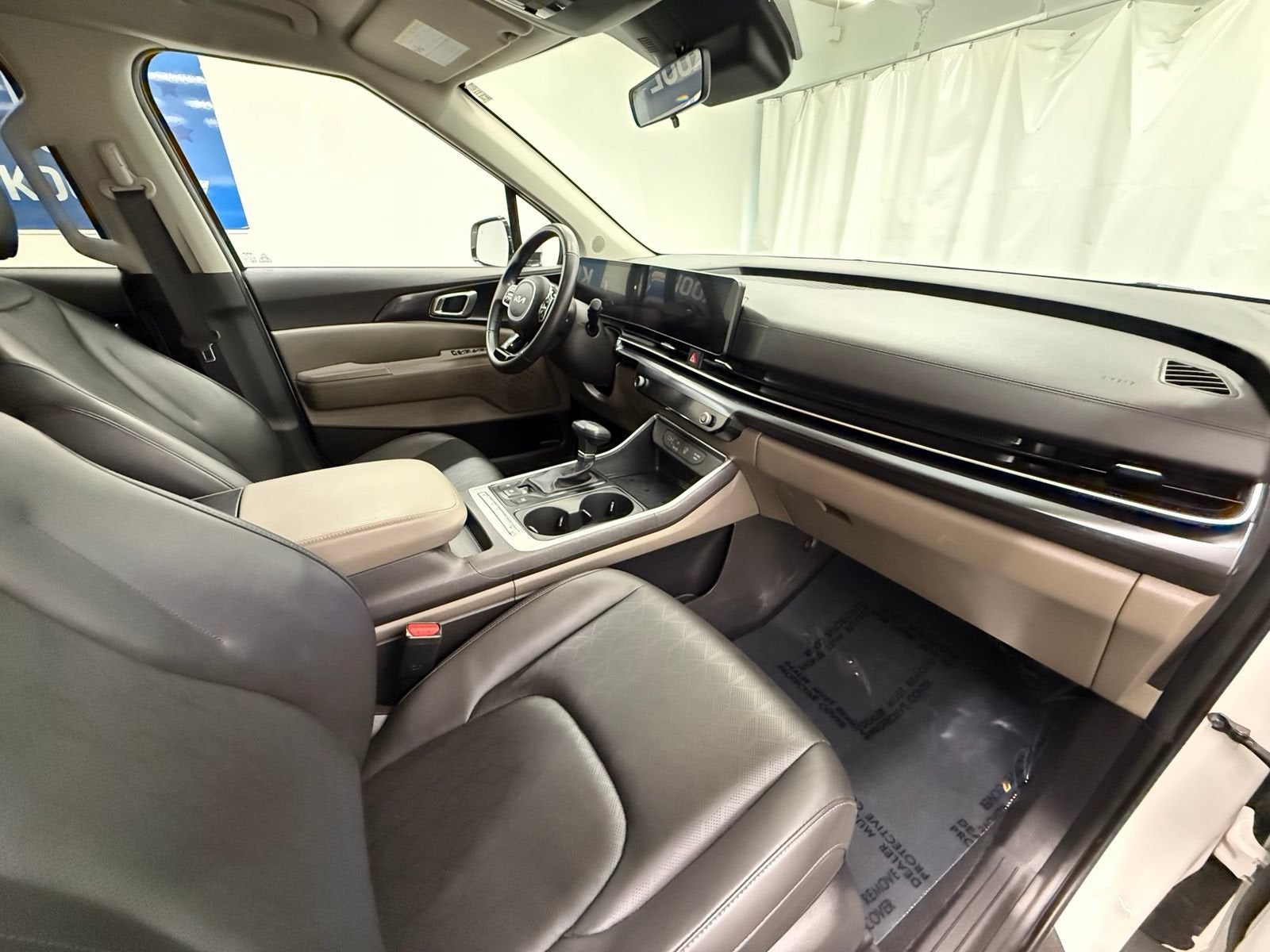 2025 Kia Carnival LXS