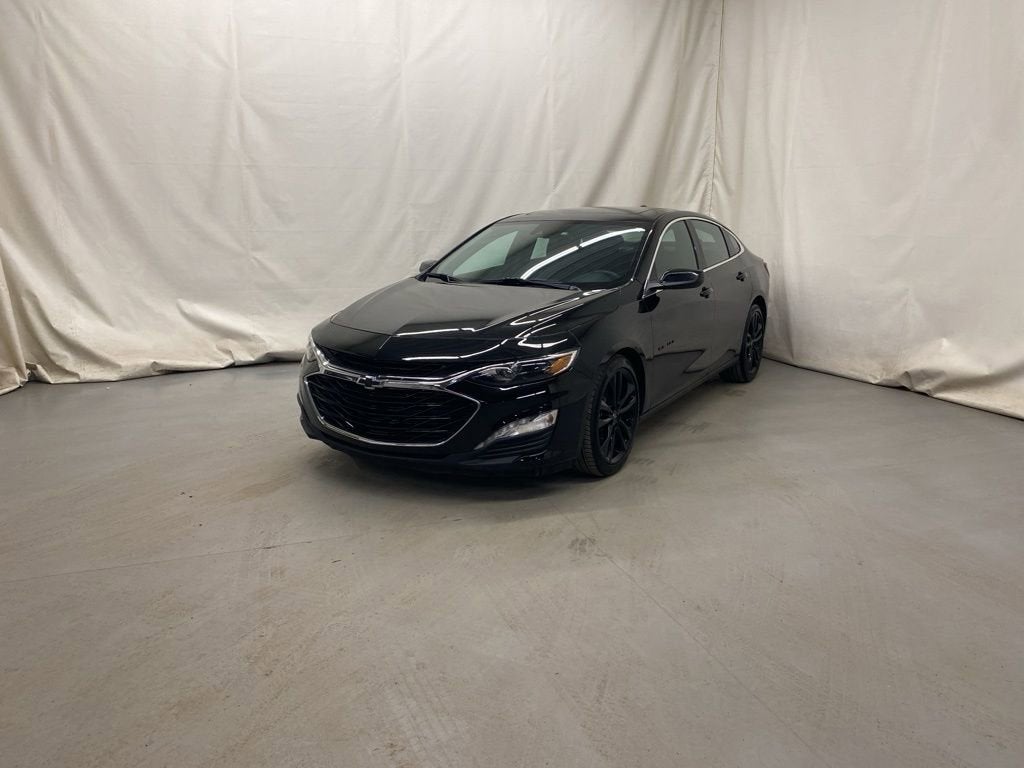 Used 2023 Chevrolet Malibu 1LT with VIN 1G1ZD5STXPF252676 for sale in Fremont, MI