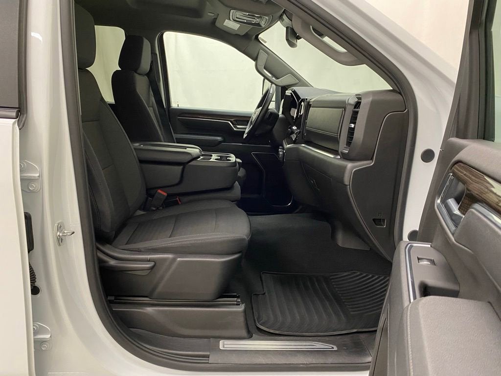 2025 Chevrolet Silverado 3500 HD LT
