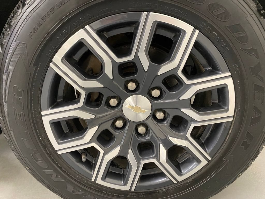 2023 Chevrolet Colorado 4WD LT