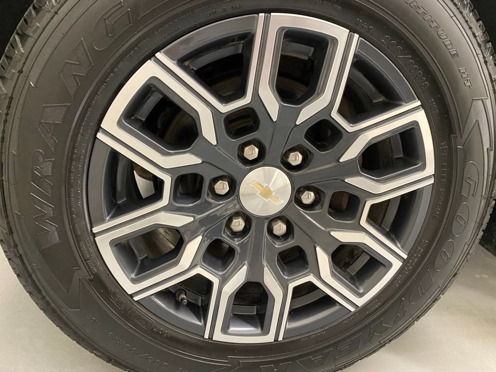 2023 Chevrolet Colorado 4WD LT