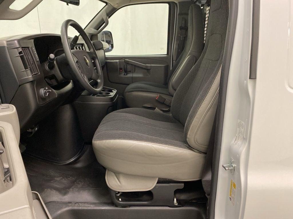 2024 Chevrolet Express Cargo 2500 WT