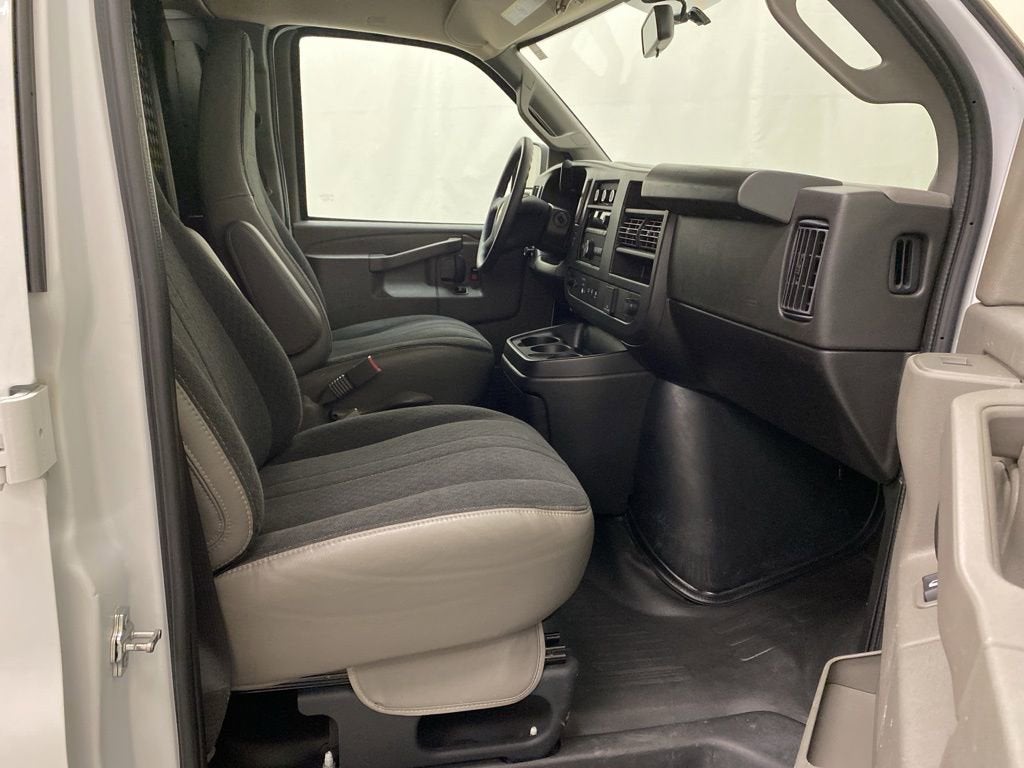 2024 Chevrolet Express Cargo 2500 WT