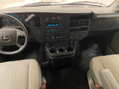 2025 GMC Savana Passenger LT