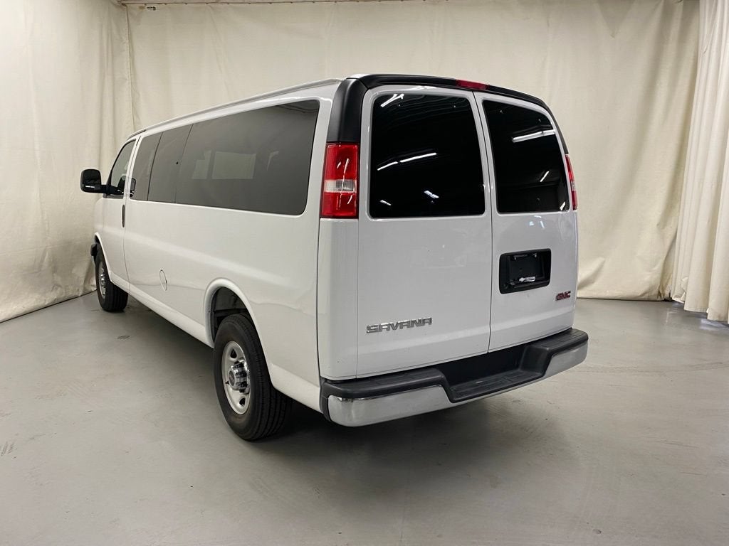 2025 GMC Savana Passenger LT