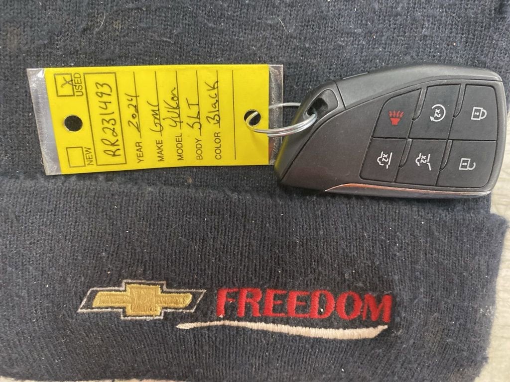 2024 GMC Yukon XL SLT