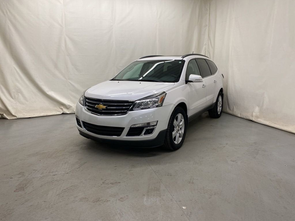 Used 2016 Chevrolet Traverse 1LT with VIN 1GNKVGKD9GJ113864 for sale in Fremont, MI