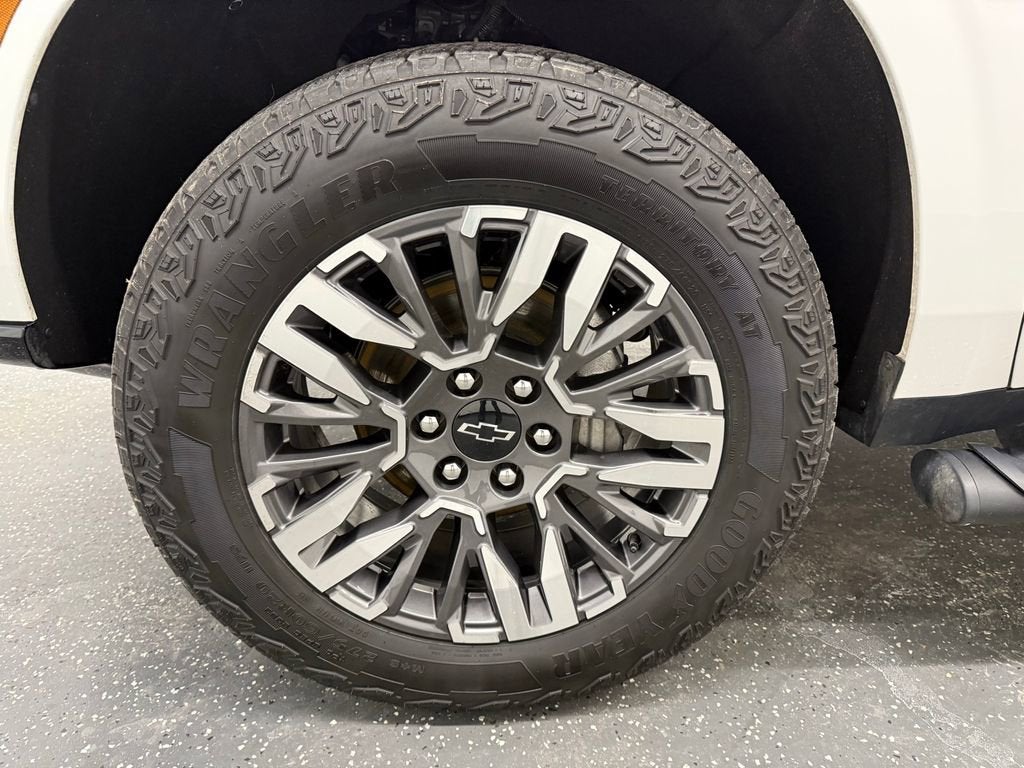 2025 Chevrolet Suburban Z71