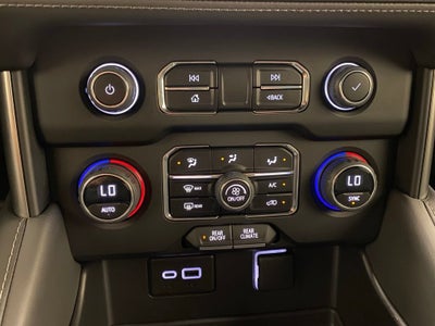 2023 Chevrolet Suburban LS