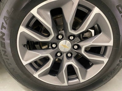 2023 Chevrolet Suburban LS
