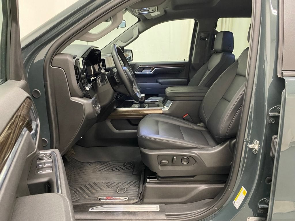 2025 Chevrolet Silverado 1500 LT Trail Boss
