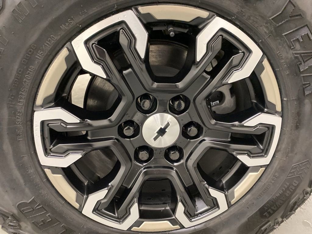 2025 Chevrolet Silverado 1500 ZR2