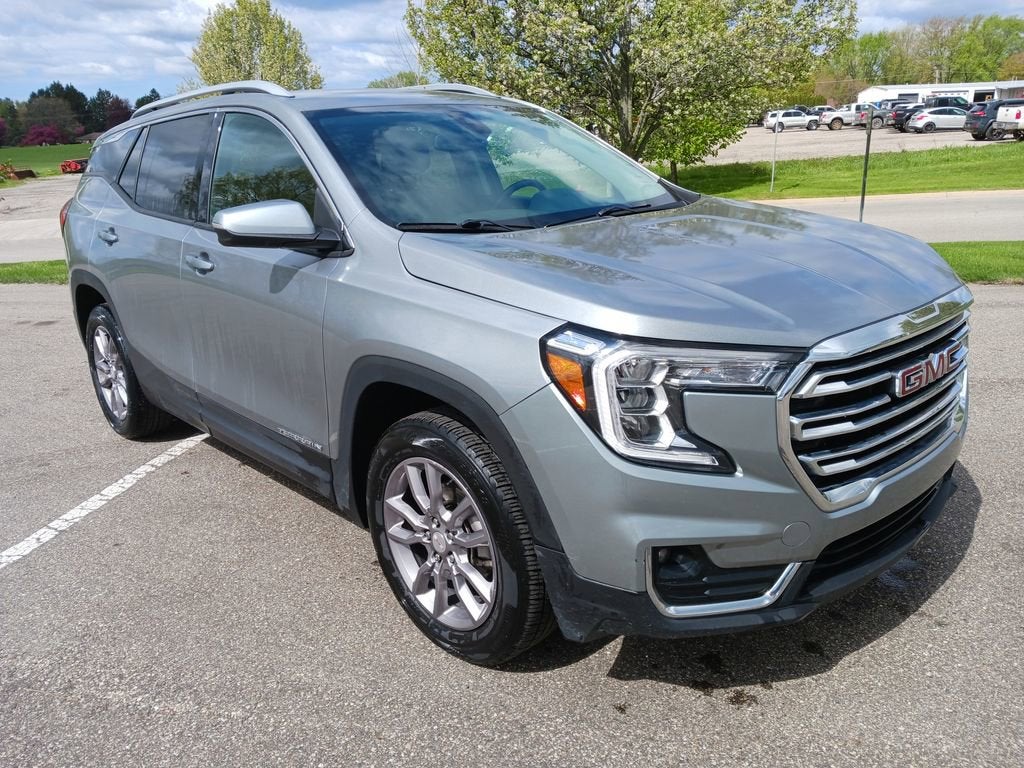 2024 GMC Terrain SLT AWD's photo