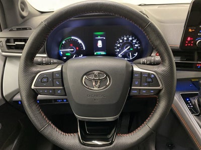 2022 Toyota Sienna LE