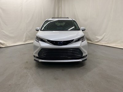 2023 Toyota Sienna Limited