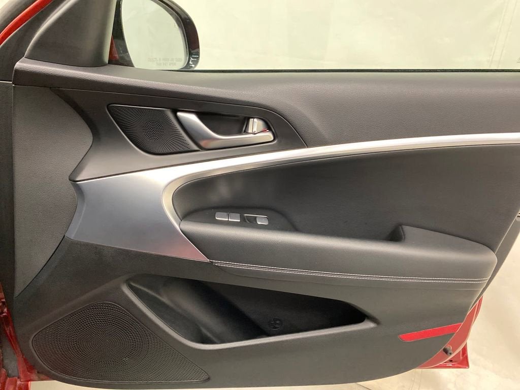 2022 Genesis G70 2.0T