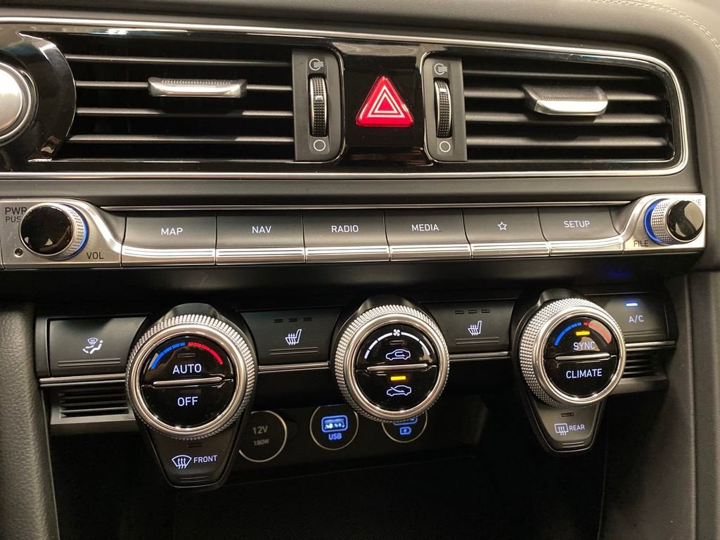 2022 Genesis G70 2.0T