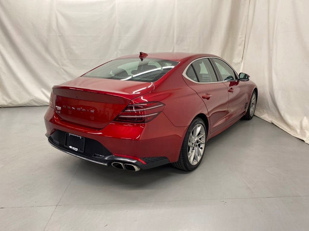 2022 Genesis G70 2.0T