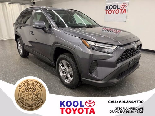 2025 Toyota RAV4 XLE